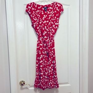 Glamour v-neck dress with self sash/belt, red with white polka dots Size 14